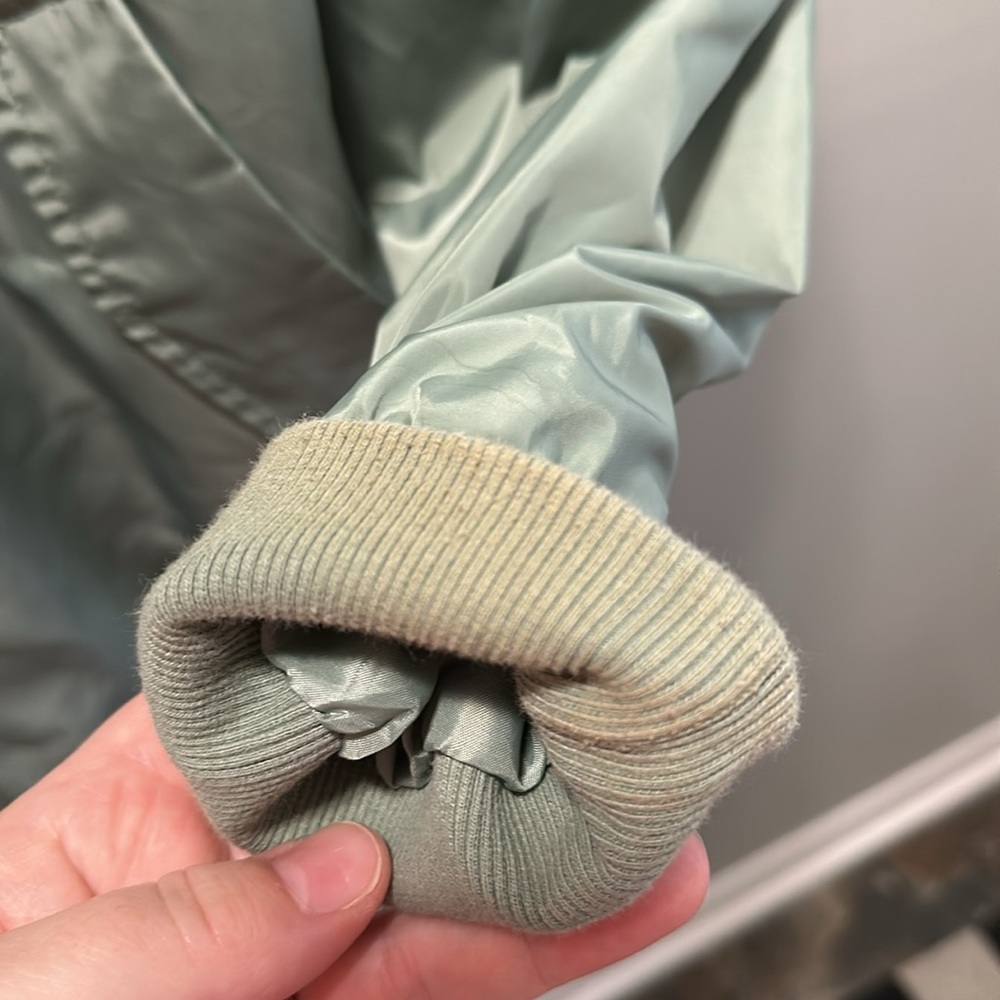 Women’s dusty green bomber jacket - Picture 4 of 6